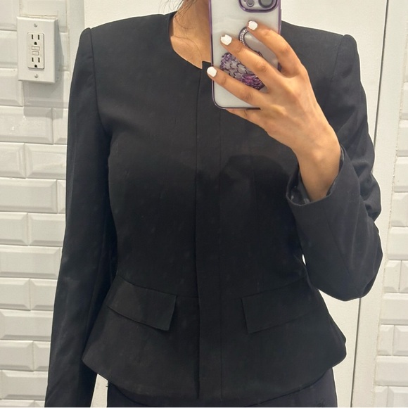 SOLD! Brand New Karl Lagerfeld Black Blazer - Picture 3 of 5